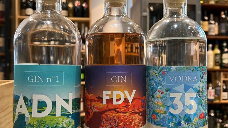 Vendredi 16 septembre 2022 Distillerie du Rhône : Lancement du gin ADV et de la Vodka 35