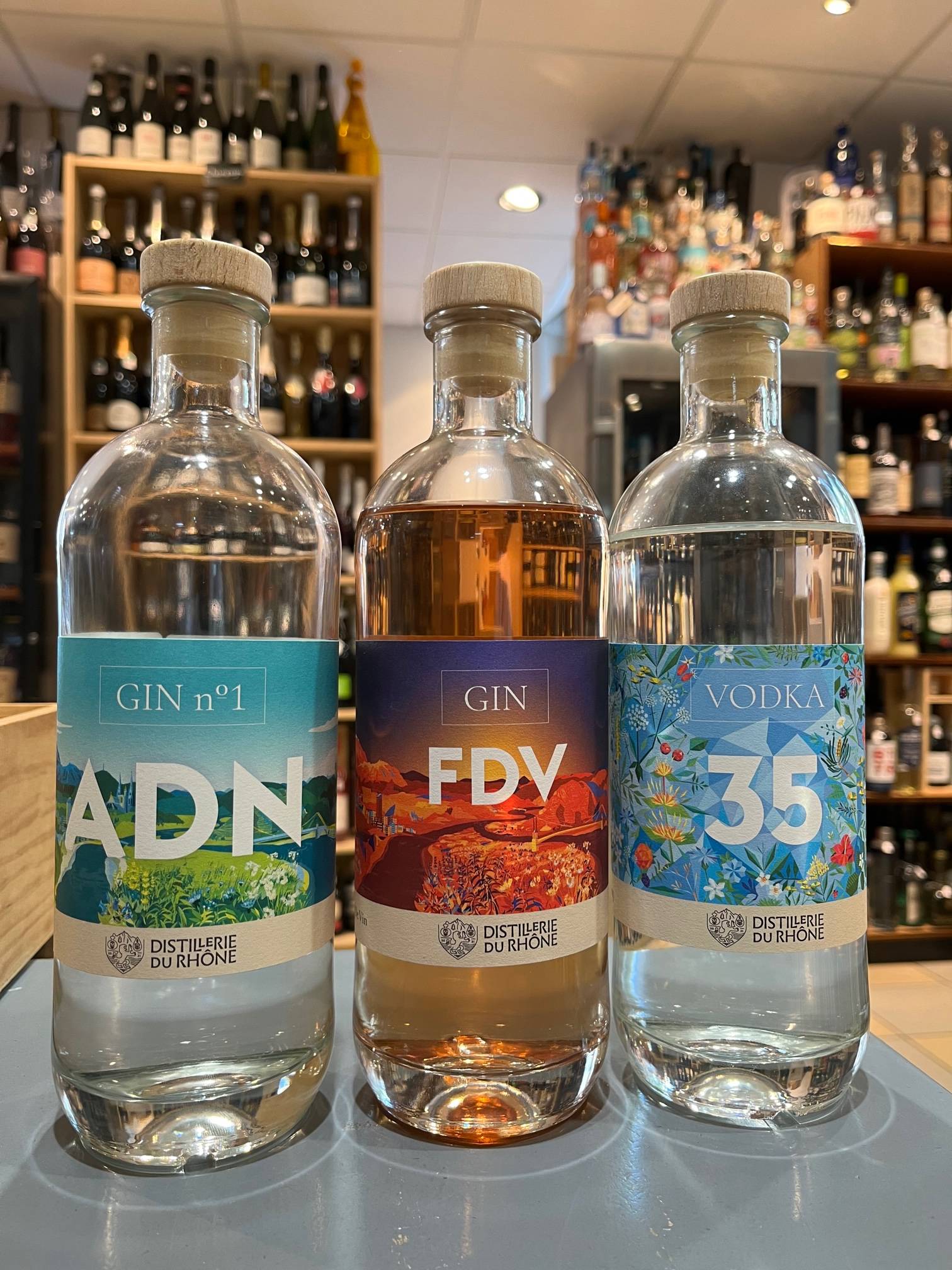 Vendredi 16 septembre 2022 Distillerie du Rhône : Lancement du gin ADV et de la Vodka 35